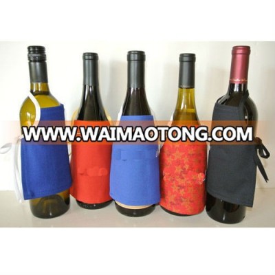 Distinctive wine bottle apron